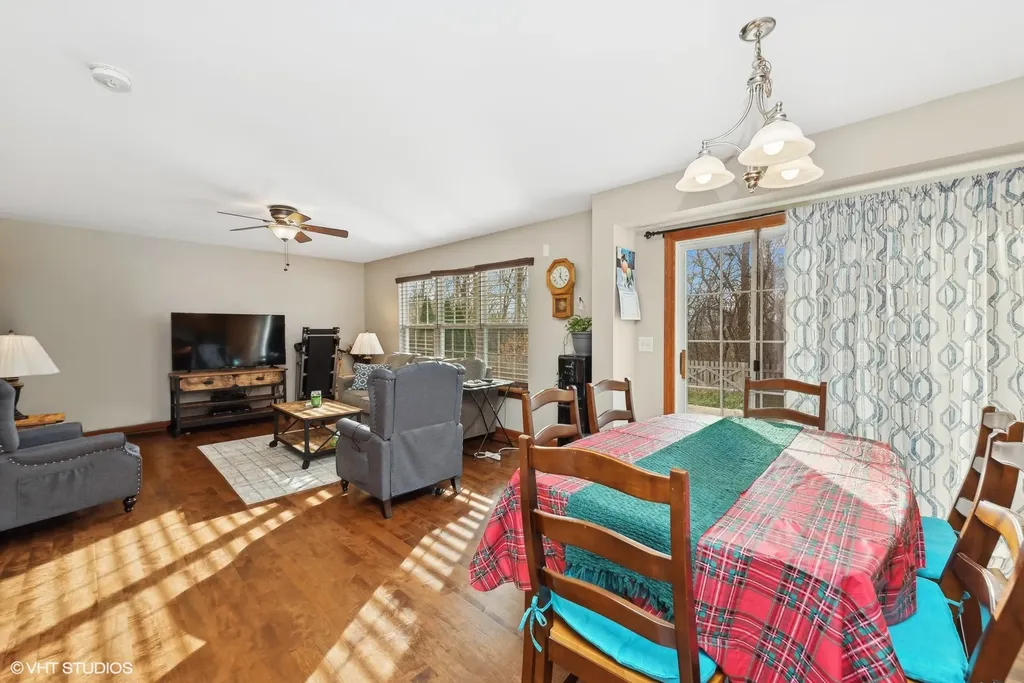 11061 Bayou Court Huntley IL 60142