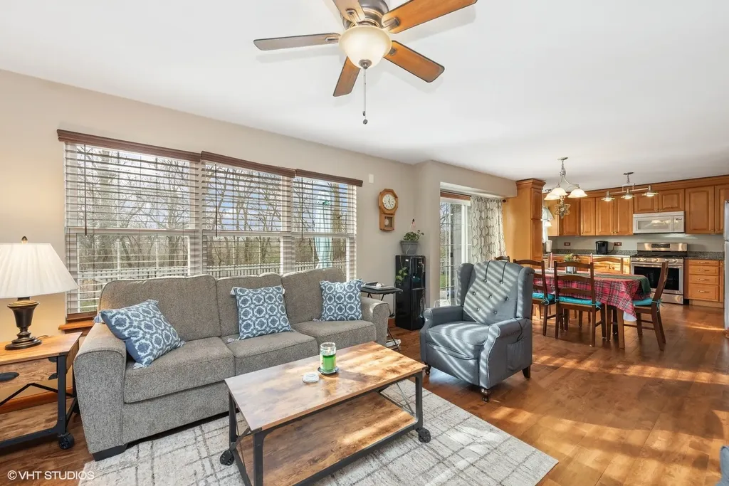 11061 Bayou Court Huntley IL 60142