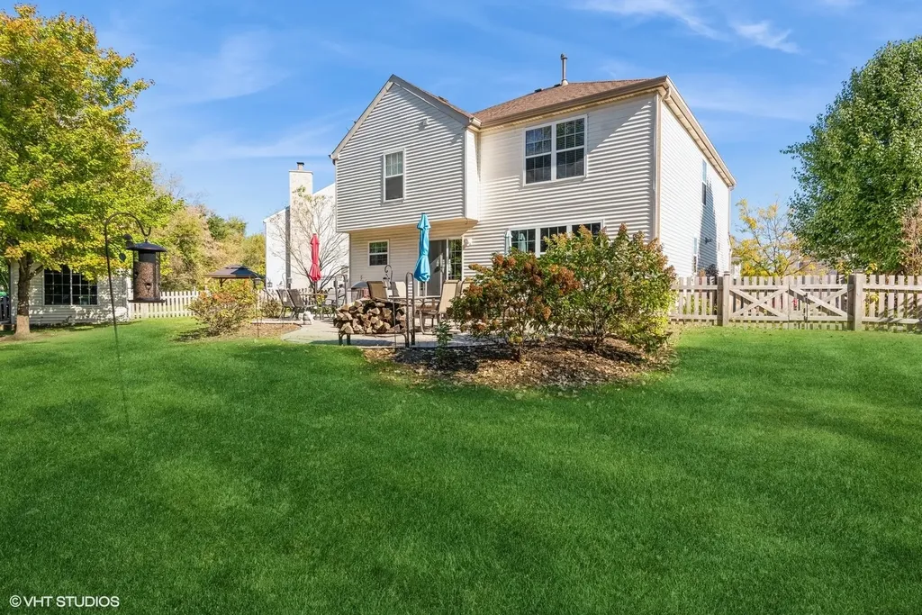 11061 Bayou Court Huntley IL 60142
