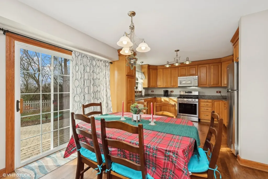 11061 Bayou Court Huntley IL 60142