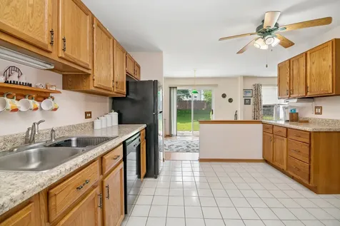 5615 West Von Avenue Monee IL 60449