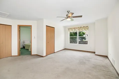 5615 West Von Avenue Monee IL 60449