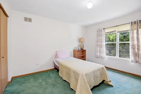 5615 West Von Avenue Monee IL 60449