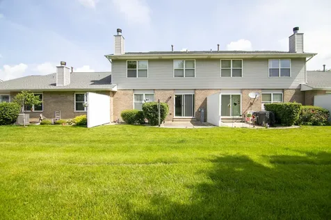 5615 West Von Avenue Monee IL 60449