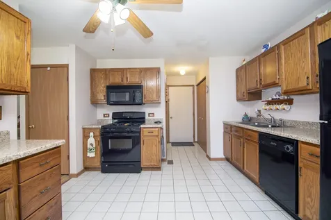 5615 West Von Avenue Monee IL 60449