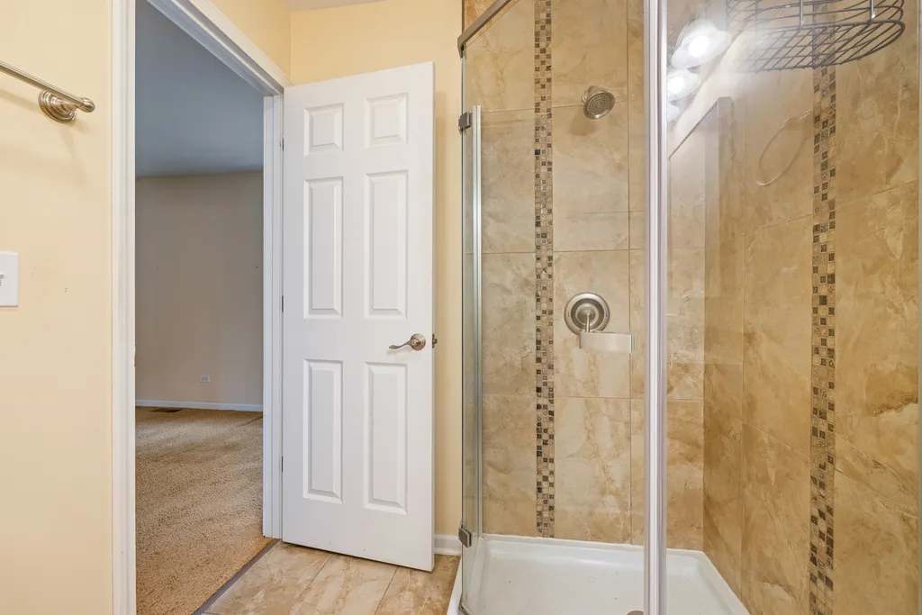 510 Nebraska Circle Carol Stream IL 60188