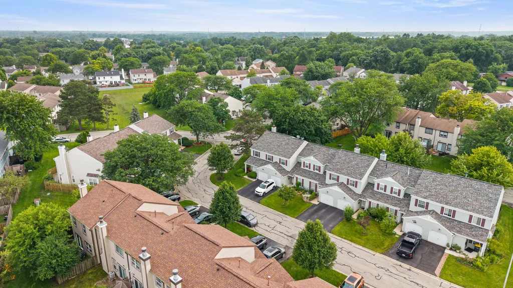 510 Nebraska Circle Carol Stream IL 60188