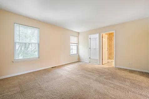 510 Nebraska Circle Carol Stream IL 60188