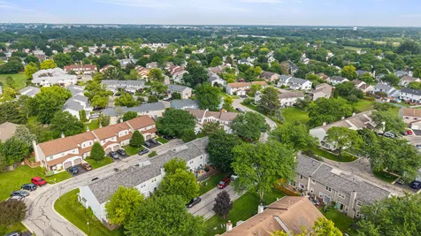 510 Nebraska Circle Carol Stream IL 60188