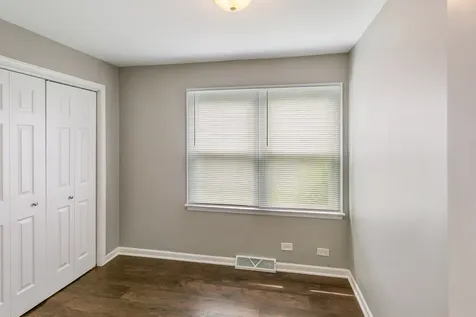 15403 Cherry Lane Markham IL 60428