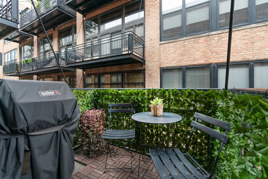 520 West Huron Street Chicago IL 60654