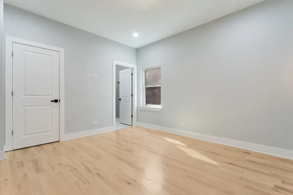 6402 South Vernon Avenue Chicago IL 60637