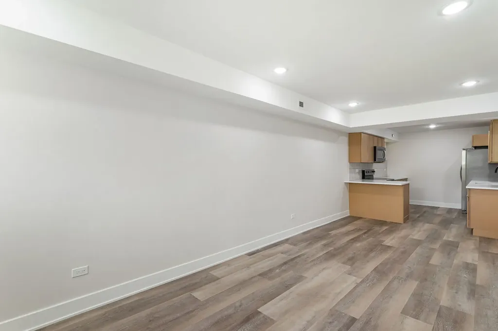 6402 South Vernon Avenue Chicago IL 60637