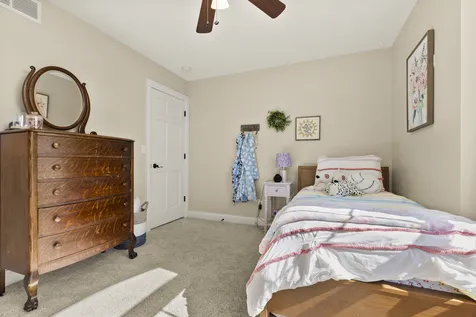 12810 Skyline Drive Roscoe IL 61073