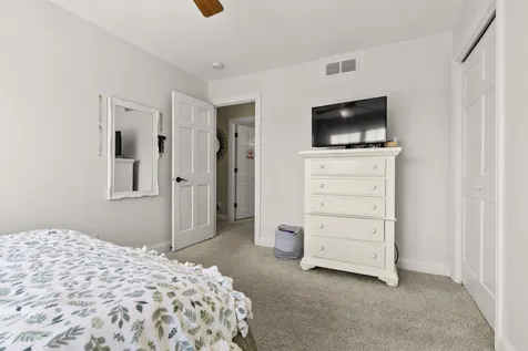 12810 Skyline Drive Roscoe IL 61073