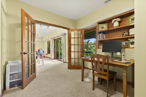 12810 Skyline Drive Roscoe IL 61073