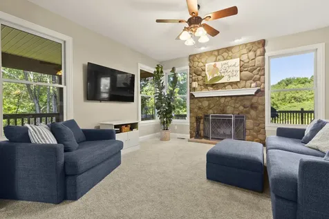 12810 Skyline Drive Roscoe IL 61073