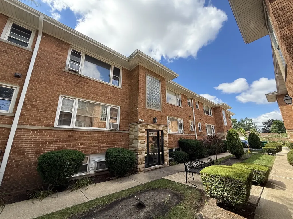 3112 Calwagner Street Franklin Park IL 60131