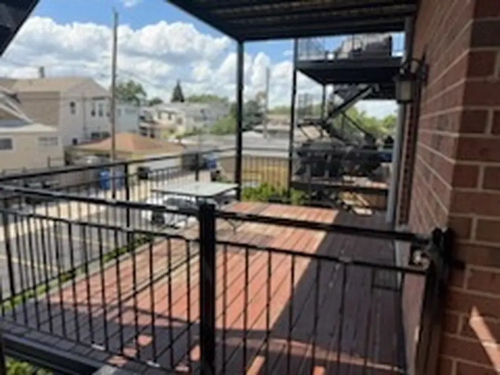 5358 North Central Avenue Chicago IL 60630