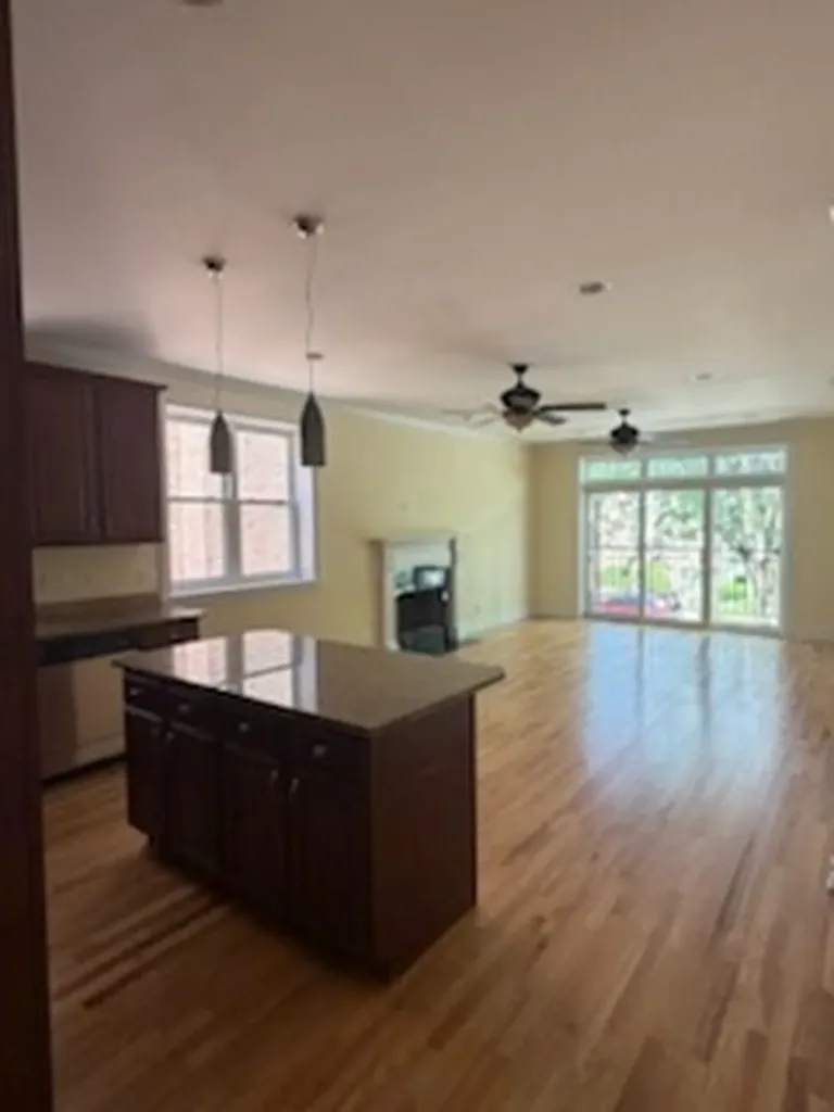 5358 North Central Avenue Chicago IL 60630