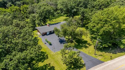 17519 Hickory Hills Road Sterling IL 61081
