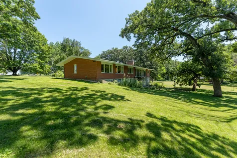 17519 Hickory Hills Road Sterling IL 61081