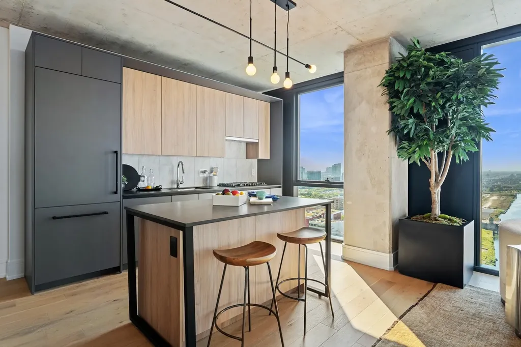 234 West Polk Street Chicago IL 60607