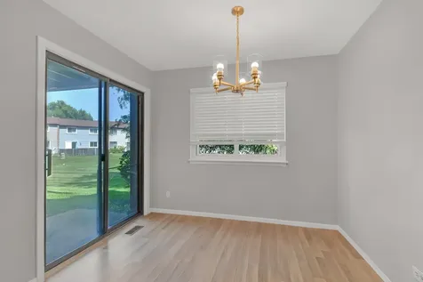 1538 Springview Court Wheeling IL 60090