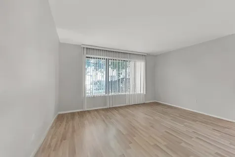 1538 Springview Court Wheeling IL 60090