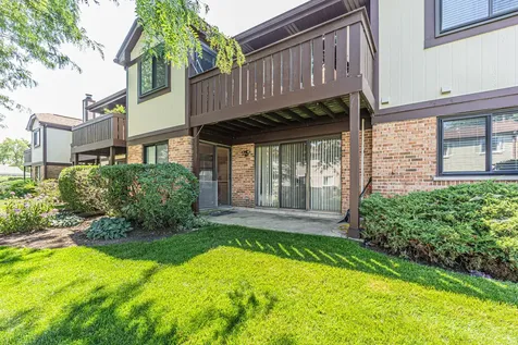 1538 Springview Court Wheeling IL 60090
