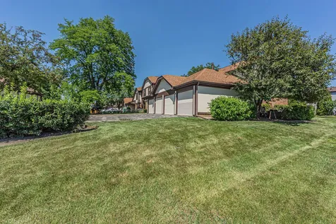 1538 Springview Court Wheeling IL 60090