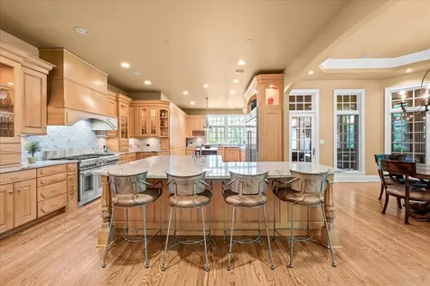 1920 Merritt Lane Lake Forest IL 60045