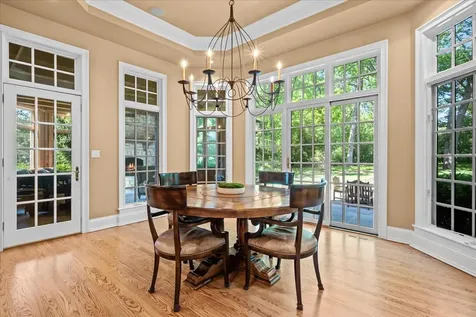 1920 Merritt Lane Lake Forest IL 60045
