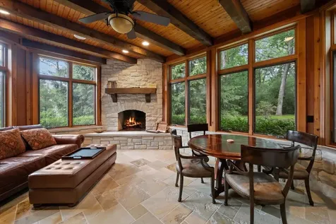 1920 Merritt Lane Lake Forest IL 60045