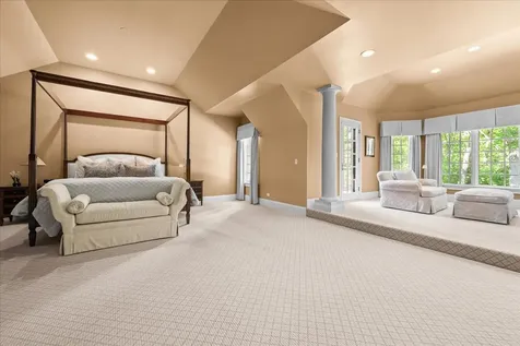 1920 Merritt Lane Lake Forest IL 60045