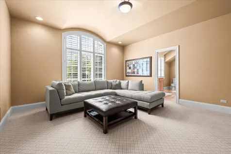 1920 Merritt Lane Lake Forest IL 60045