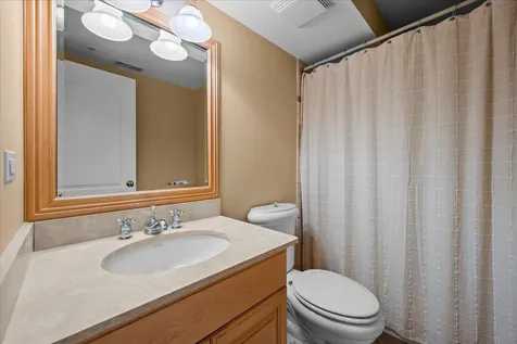 1920 Merritt Lane Lake Forest IL 60045