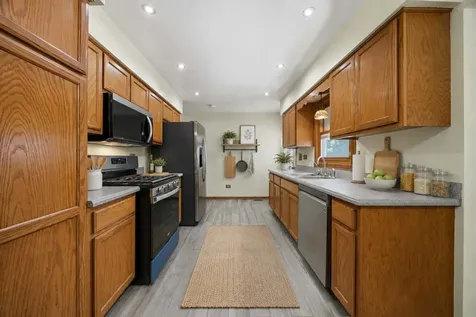 2417 Joe Adler Drive Plainfield IL 60586