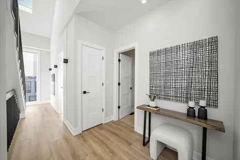 4246 West Belmont Avenue Chicago IL 60641