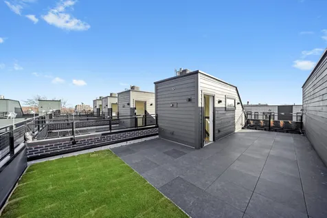 4246 West Belmont Avenue Chicago IL 60641