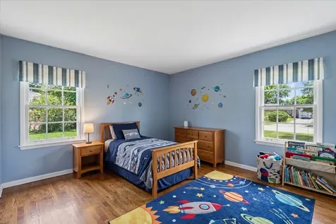 1436 Arbor Vitae Road Deerfield IL 60015