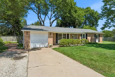 1436 Arbor Vitae Road Deerfield IL 60015