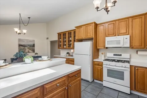 1436 Arbor Vitae Road Deerfield IL 60015