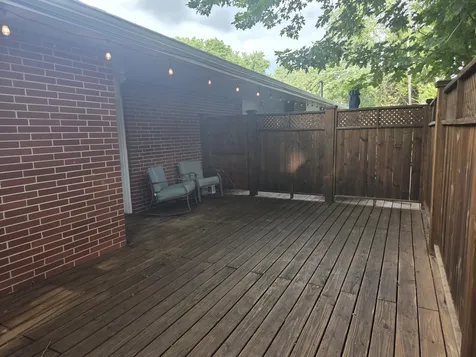 426 Fisk Avenue Dekalb IL 60115