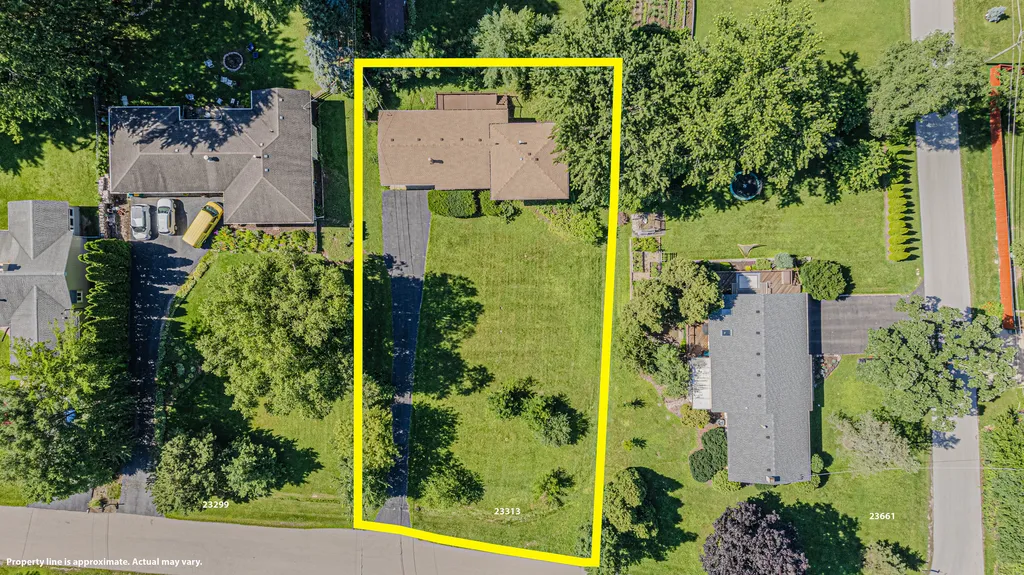 23313 West Hillcrest Drive Lake Zurich IL 60047