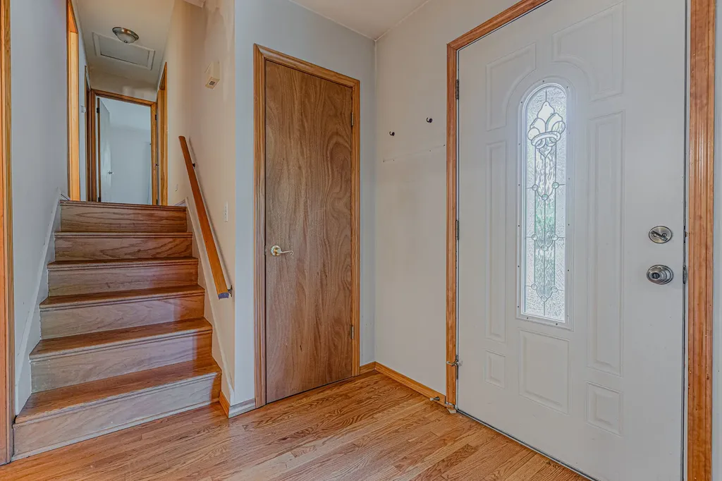 23313 West Hillcrest Drive Lake Zurich IL 60047