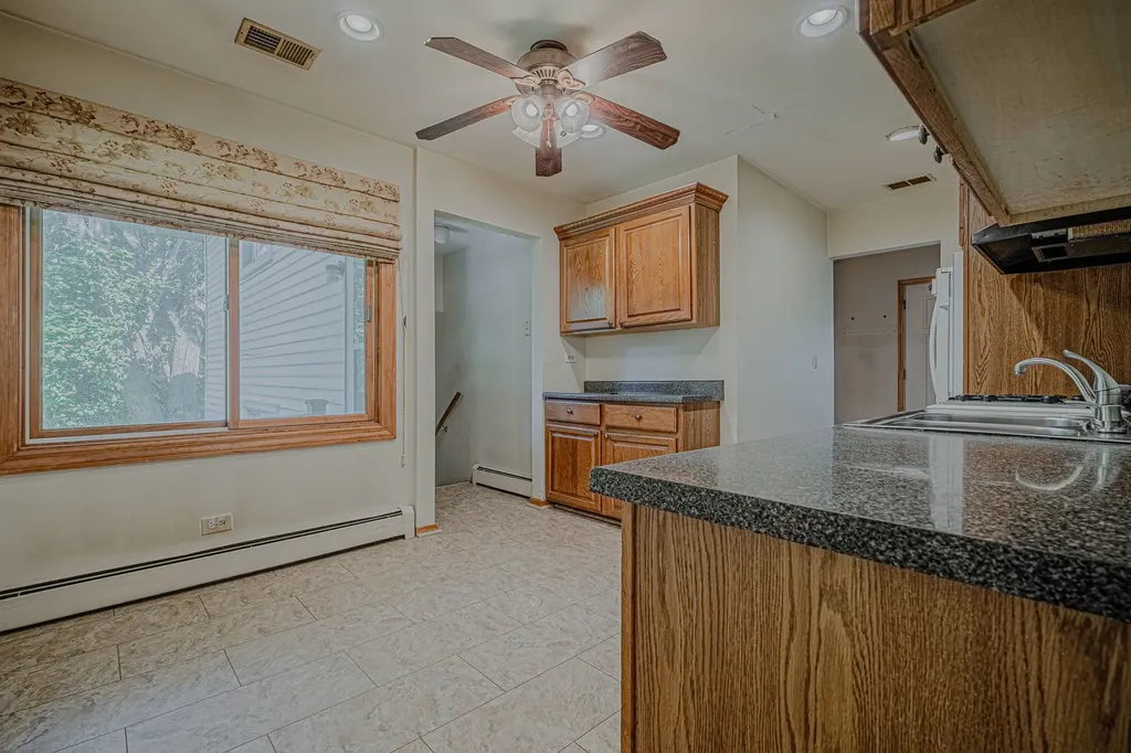 23313 West Hillcrest Drive Lake Zurich IL 60047