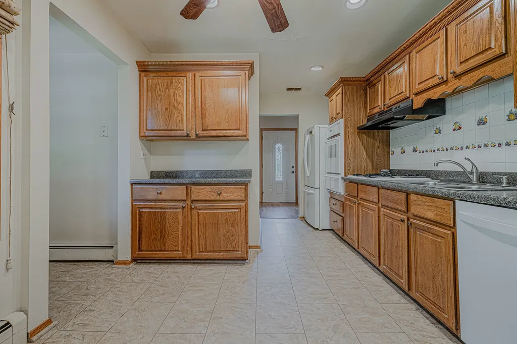 23313 West Hillcrest Drive Lake Zurich IL 60047