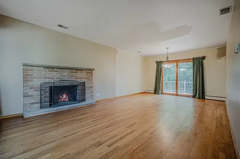 23313 West Hillcrest Drive Lake Zurich IL 60047