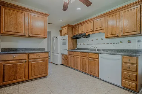 23313 West Hillcrest Drive Lake Zurich IL 60047
